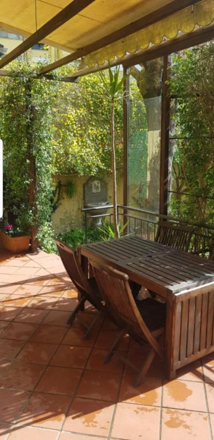 Appartement La Casa Con Piscina Riscaldata Interna Anna Luxury Garden à Pise Extérieur photo