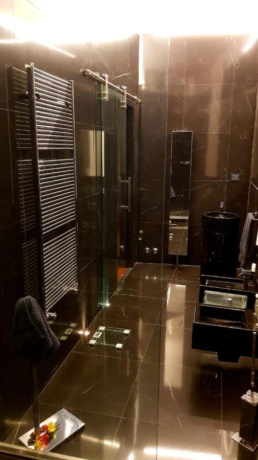 Appartement La Casa Con Piscina Riscaldata Interna Anna Luxury Garden à Pise Extérieur photo